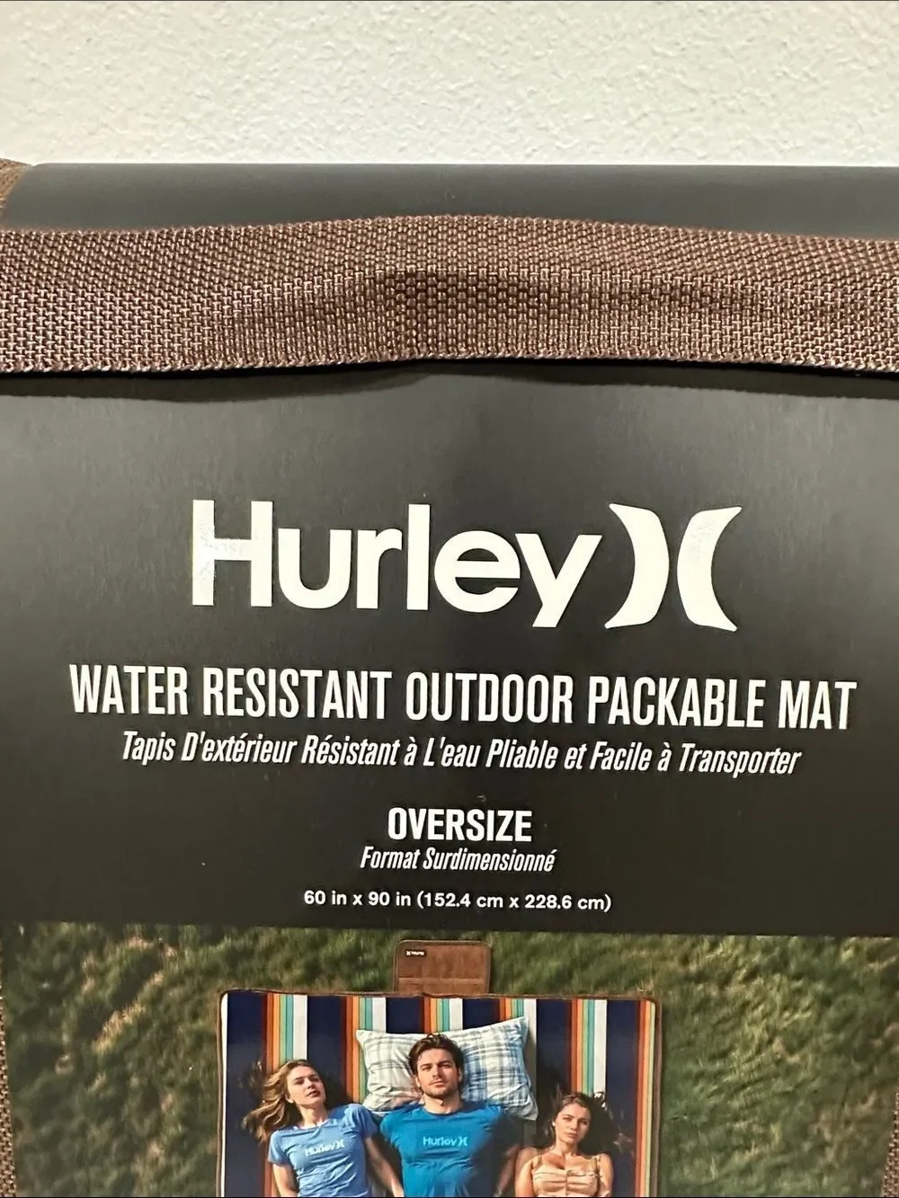 Hurley Oversized Water Resistant Outdoor Packable Tapestry Stripe Mat